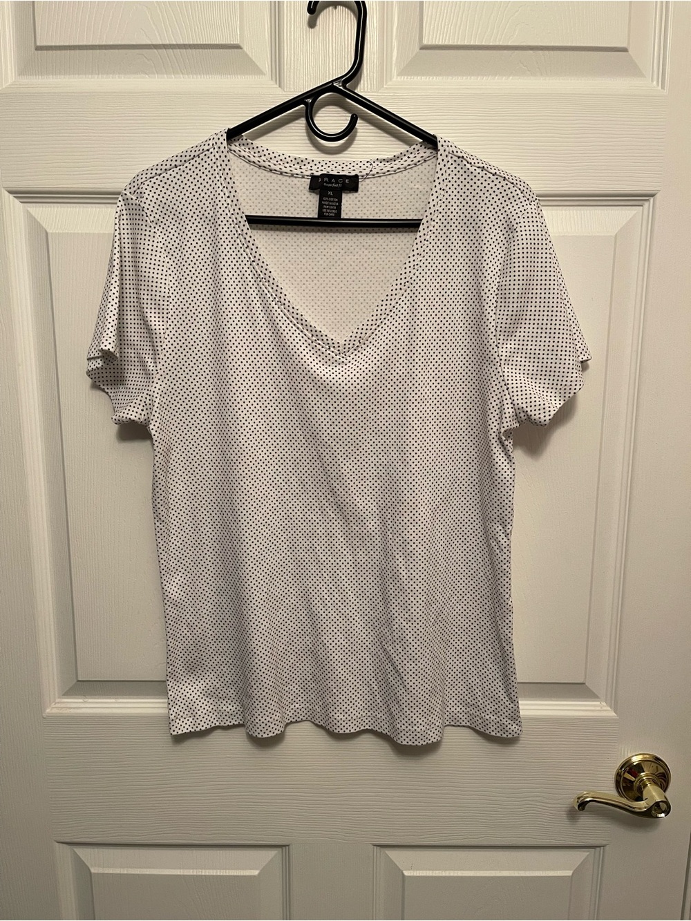 Grace White Short Sleeve V-Neck Tee with Tiny Black Dots
